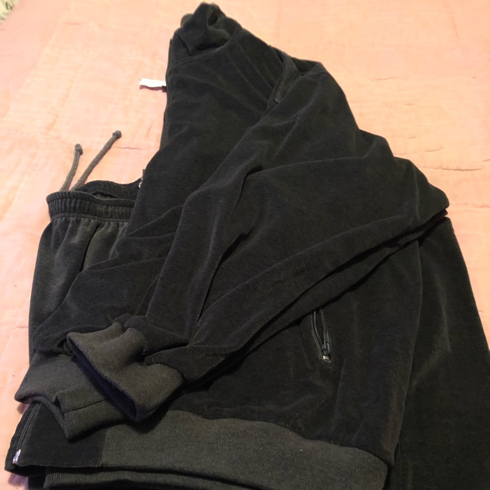Big and tall men’s jogging suit